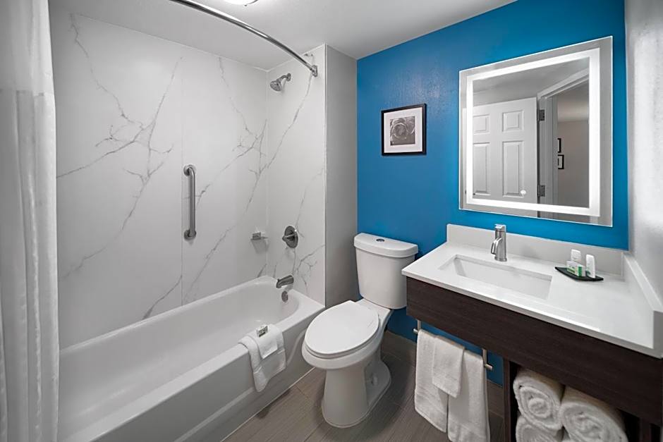 La Quinta Inn & Suites by Wyndham Houston Stafford Sugarland