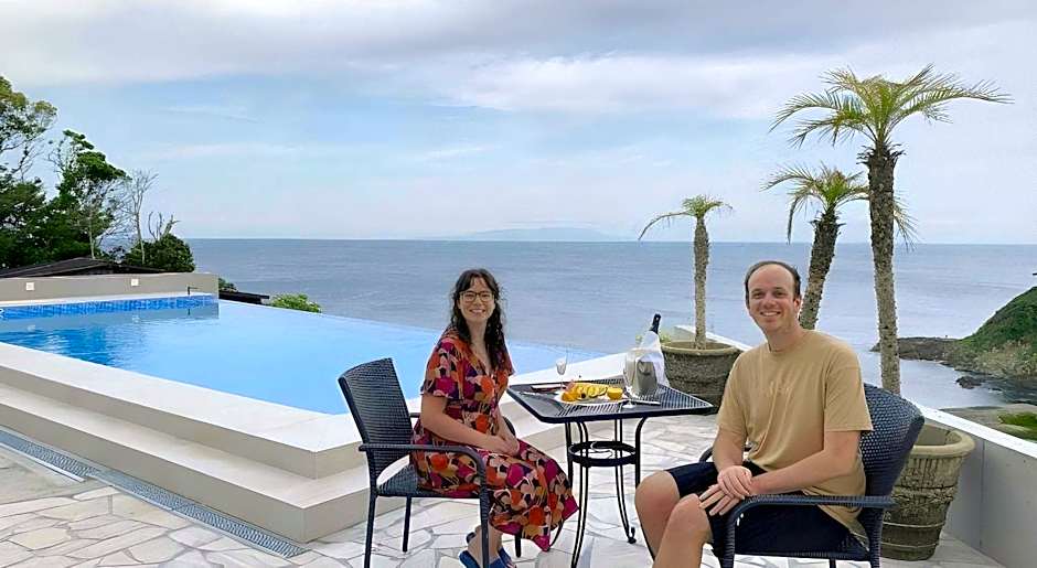 Gardenvilla Shirahama Resort Hotel