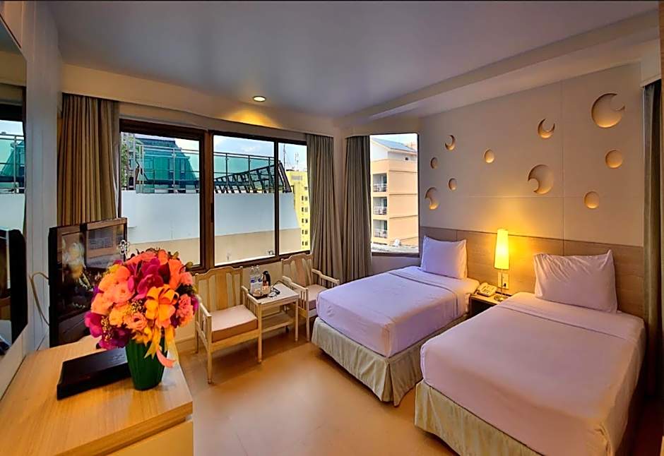 Sunshine Hotel & Residences