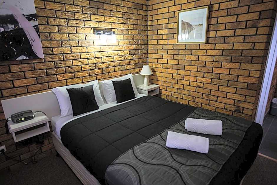 Park House Motor Inn