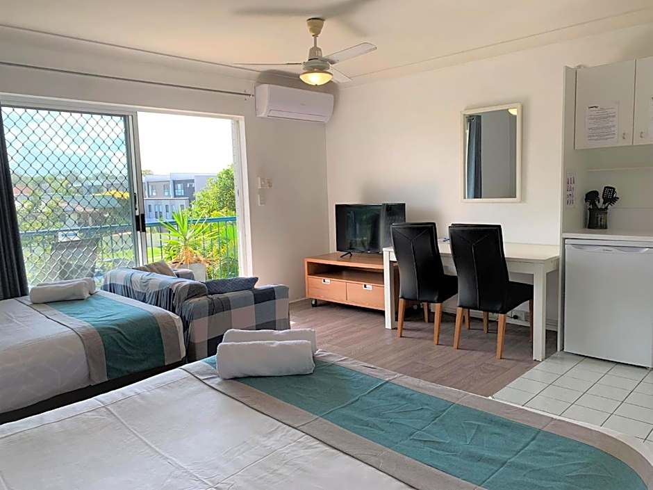 Broadwater Keys Holiday Apartments