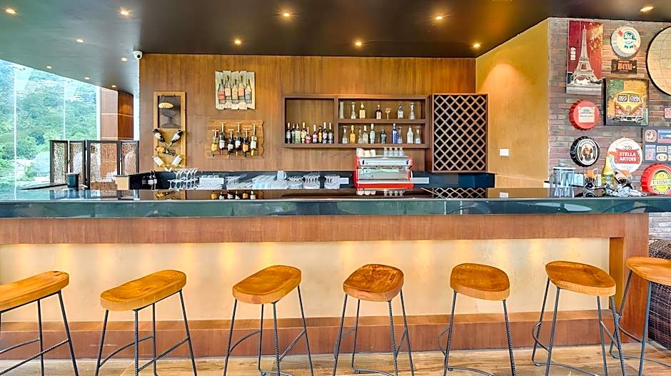 The Golden Crown Hotel