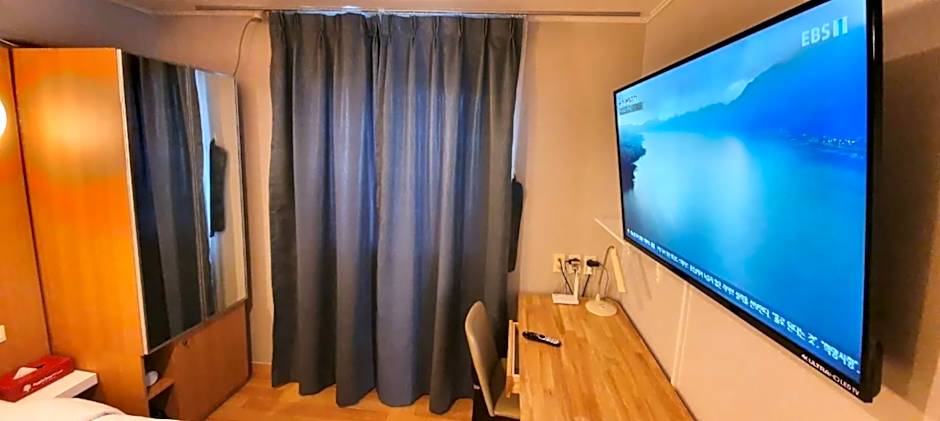 Apple Tree Pohang Hotel