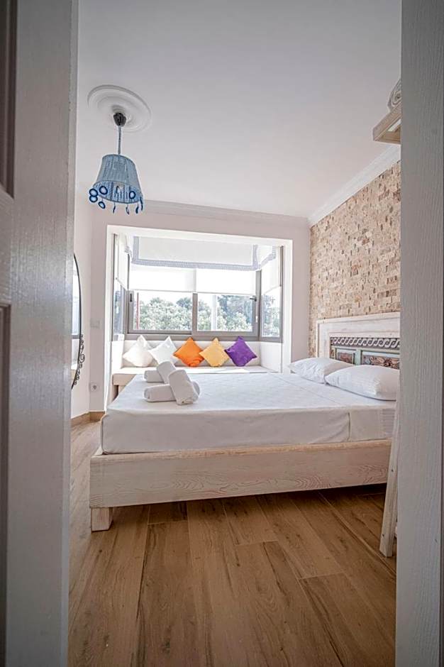 Lunas Alaçatı