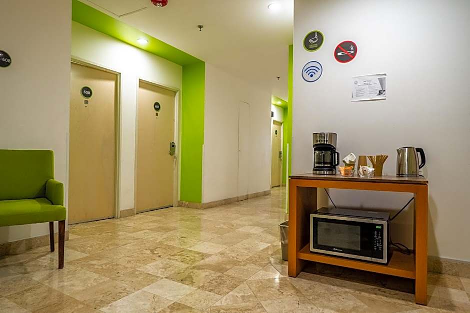SR Hotel