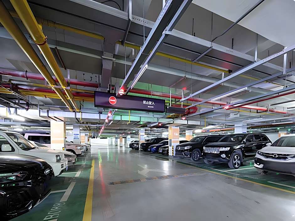 TULIP LODJ Apartment Hotel Wuhan Fanhai CBD Hankou Railway Station