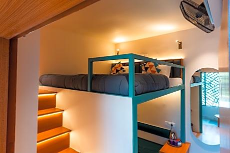 Mini Loft Room