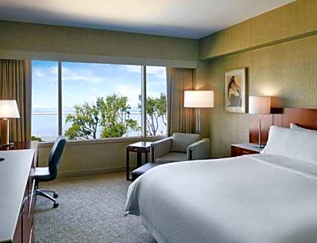 Guest room, 1 King, Bay view
