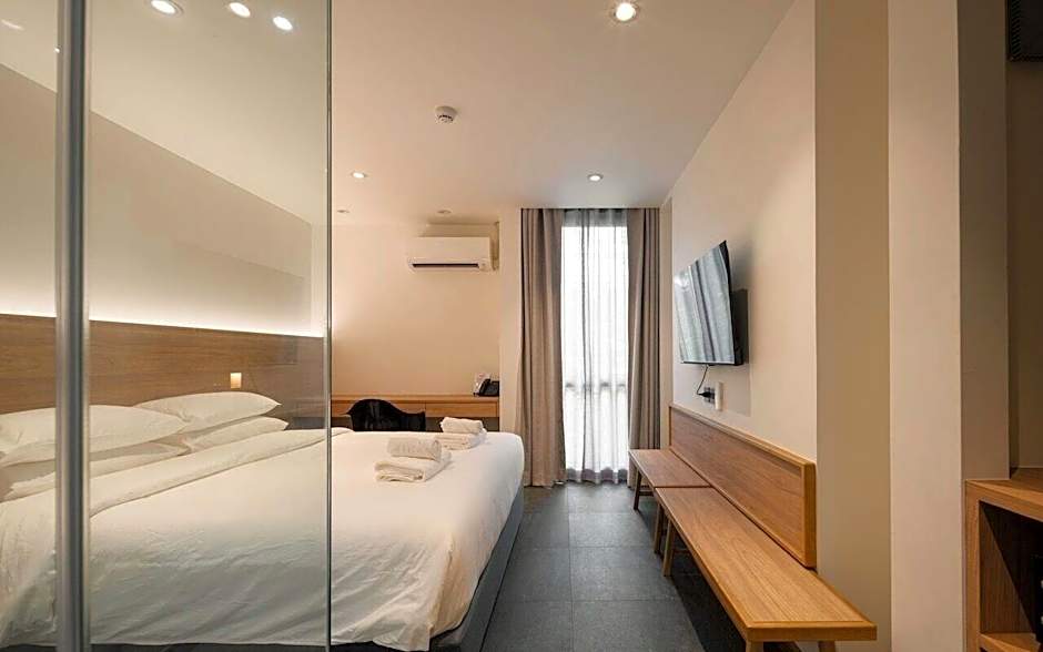 ZEN MASTER HOTEL