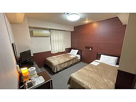 Twin Room Non-Smoking