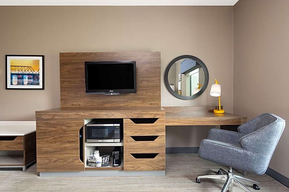 Hampton Inn By Hilton And Suites Harrisburg/North, Pa