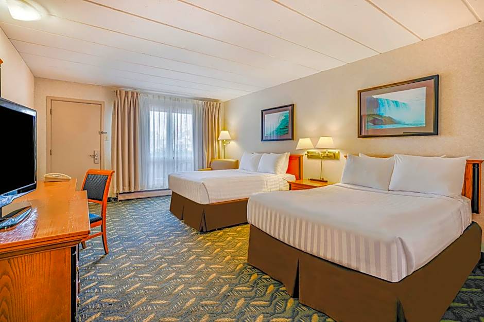 Travelodge by Wyndham Niagara Falls at the Falls