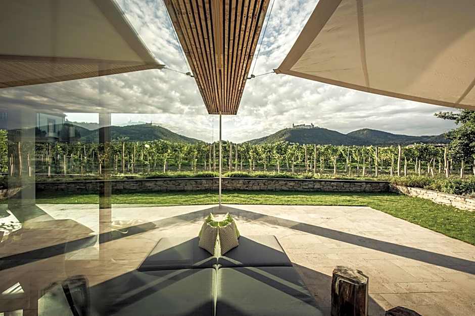 MALAT Weingut und Hotel