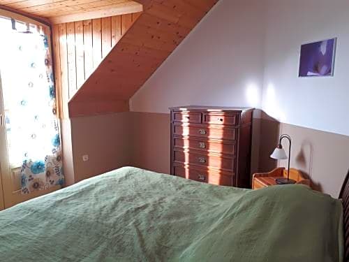 Hegyhát-Izmény Üdülőház