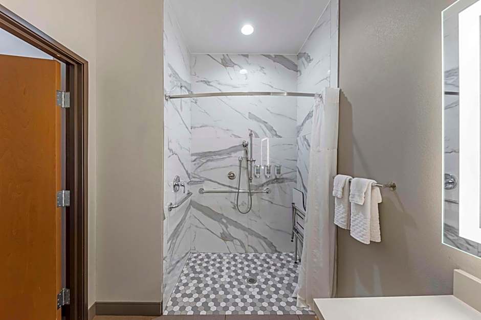 Best Western Plus Chickasha Inn