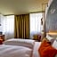 Hotel The Weekend