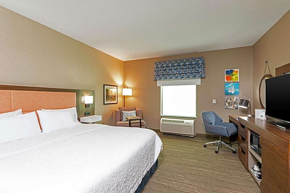 Hampton Inn By Hilton & Suites Marshalltown