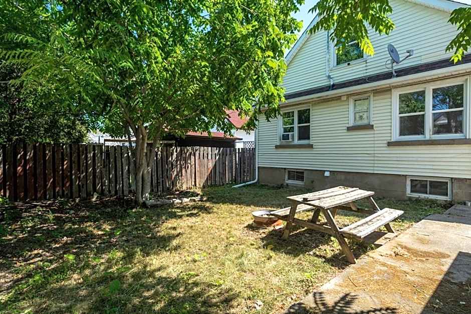 Modern 3 Bdr Homeapt Mins To Notlwineriesfalls