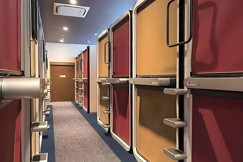 Cabin & Lounge Highland Station Inn Capsule Hotel