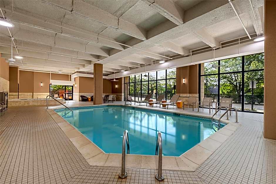 Drury Plaza Hotel St. Louis Creve Coeur