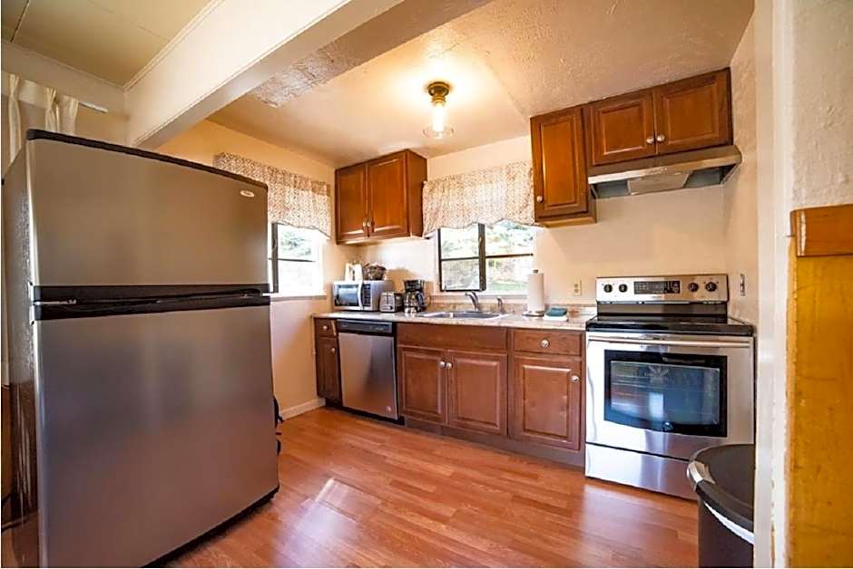 Alpine Trail Ridge Inn