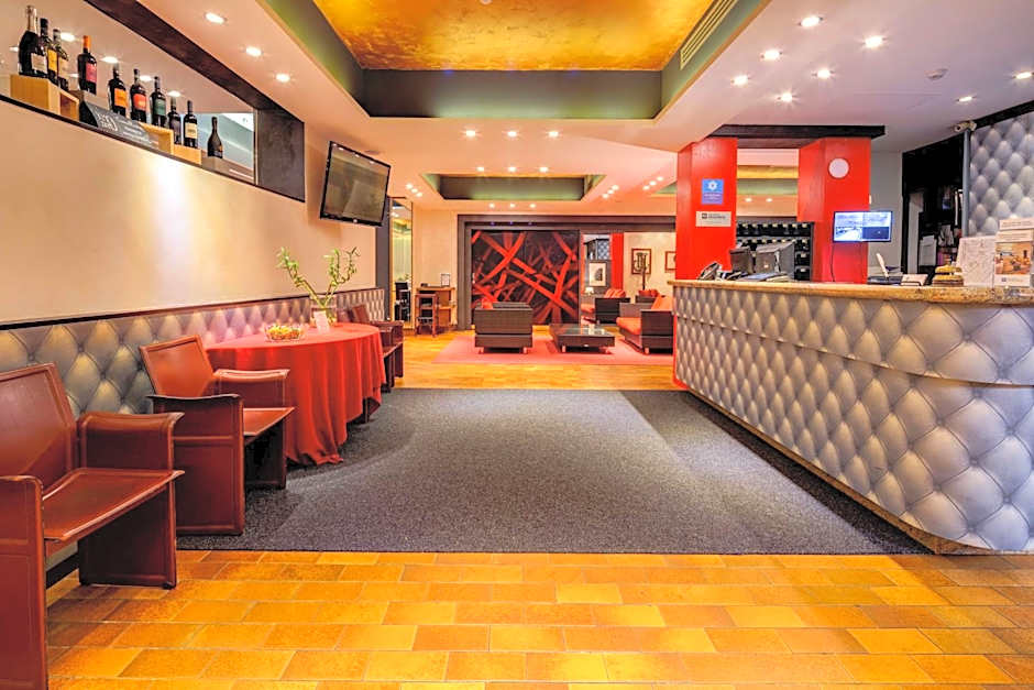 Jet Hotel, Sure Hotel Collection by Best Western