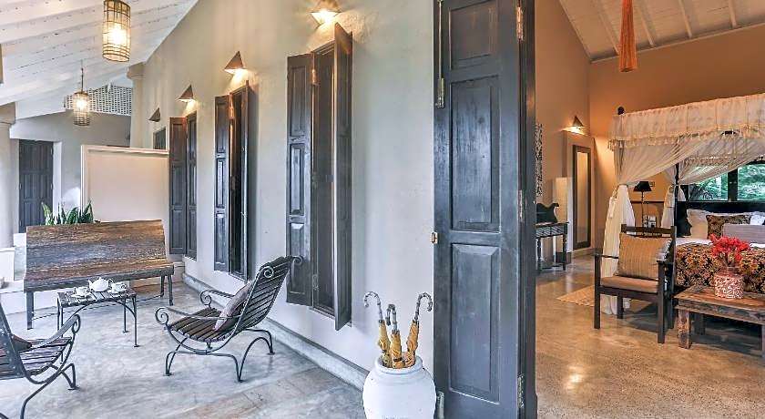 Villa Mayurana by Edwards Collection