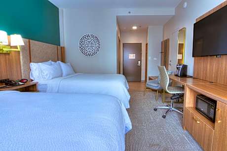 Standard Room with Two Queen Beds