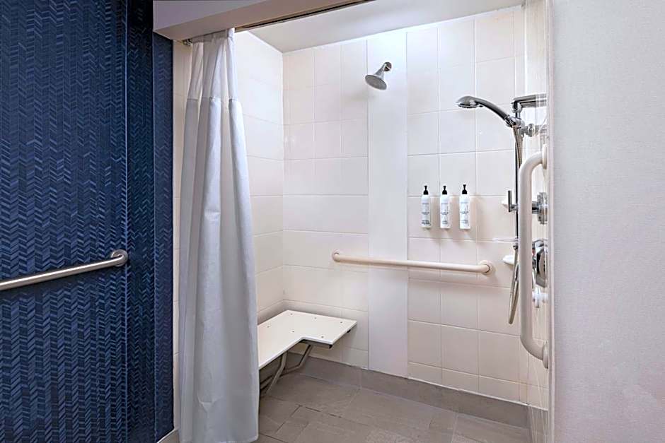 Fairfield Inn & Suites by Marriott Edison-South Plainfield