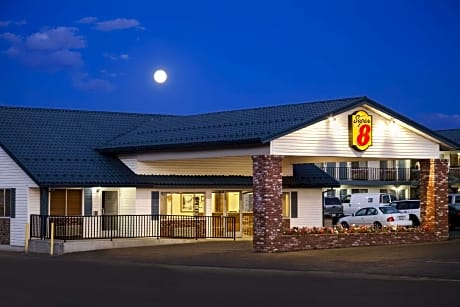 Super 8 by Wyndham Susanville