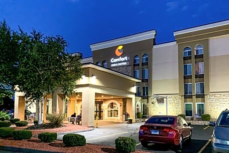 Comfort Inn and Suites East Hartford