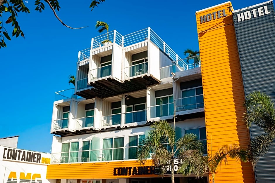 Container Inn