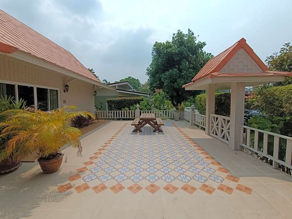 Aob-Oun Homestay & Glamping