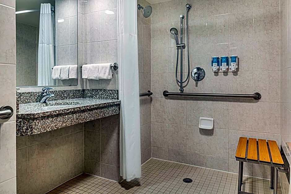 DRURY INN & SUITES ST LOUIS SOUTHWEST