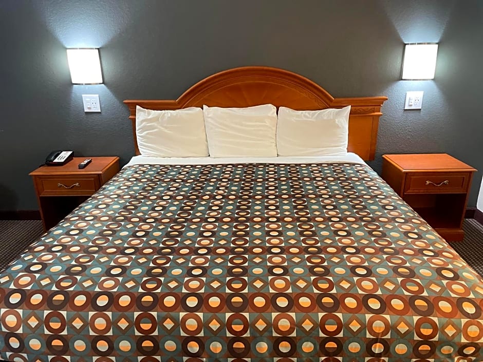 Budget Inn