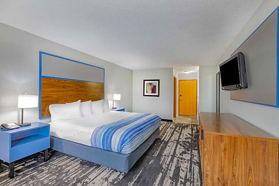 AmericInn by Wyndham Pella