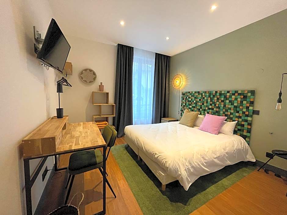 Urban Jungle Hotel Orleans --- ex Grand Hotel