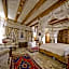 Maccan Cave Hotel
