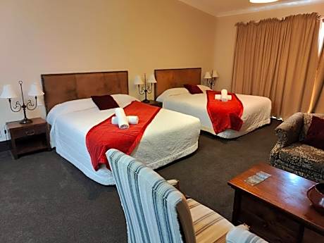 Suite with 2 King Beds