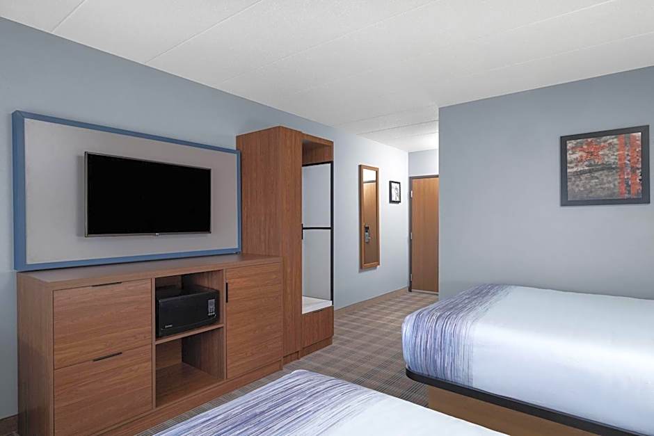 AmericInn by Wyndham Baldwin