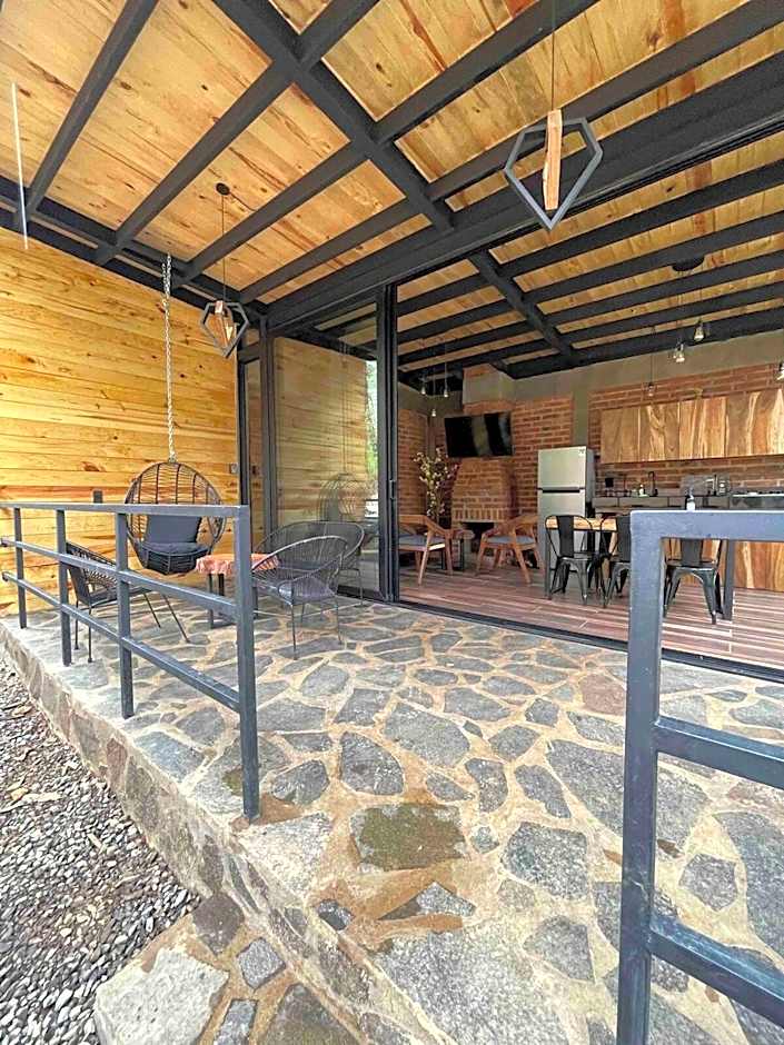 Hermosa Cabaña Inmersa en el Bosque de Tapalpa