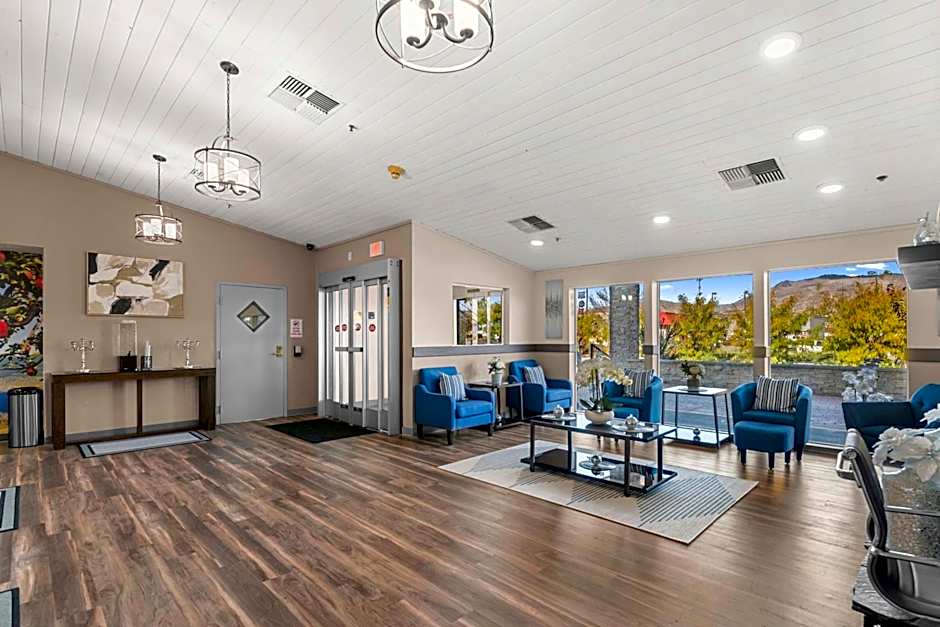 Clarion Pointe Wenatchee