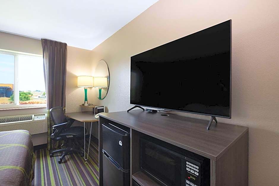 Super 8 by Wyndham Belgrade/Bozeman Airport