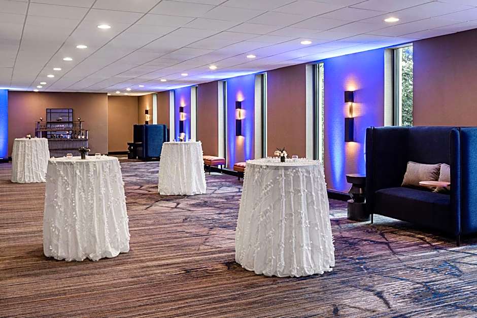 The Alloy King of Prussia - a DoubleTree by Hilton
