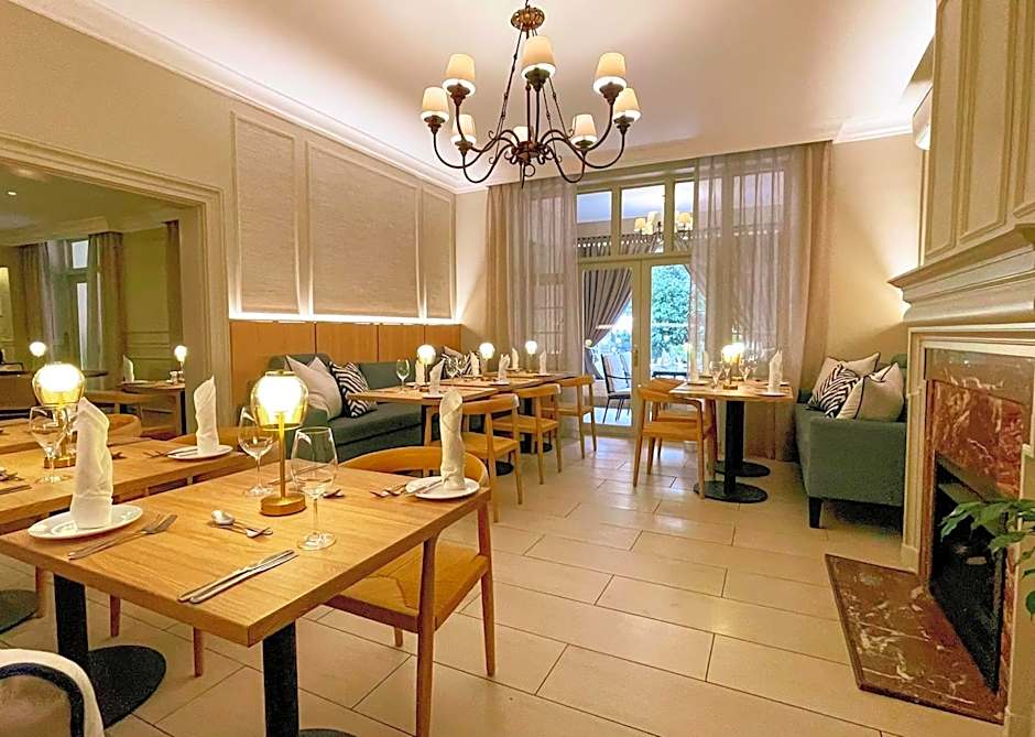 10 2nd Avenue Houghton Estate by Dream Resorts