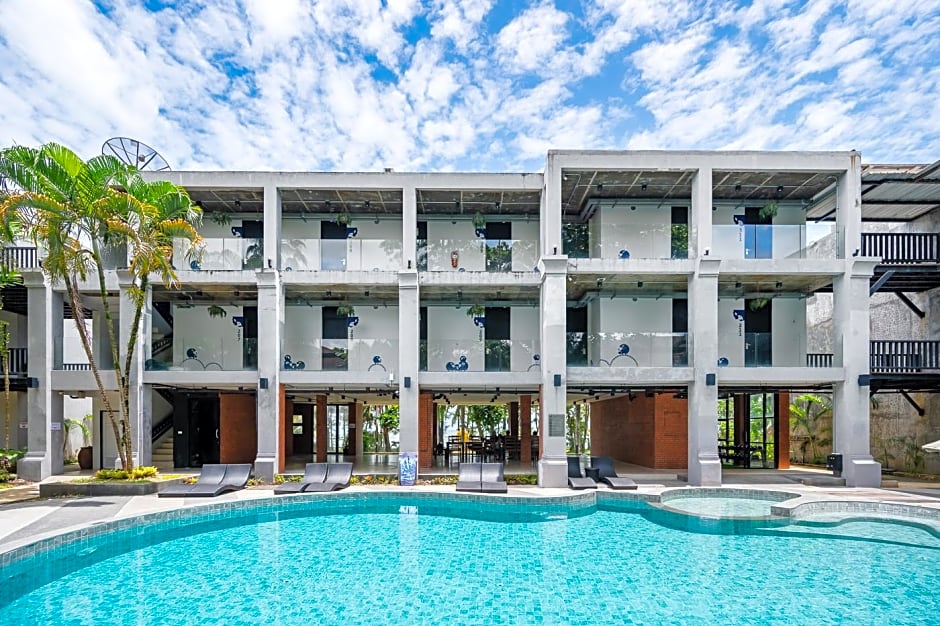 Kokotel Khao Lak Lighthouse