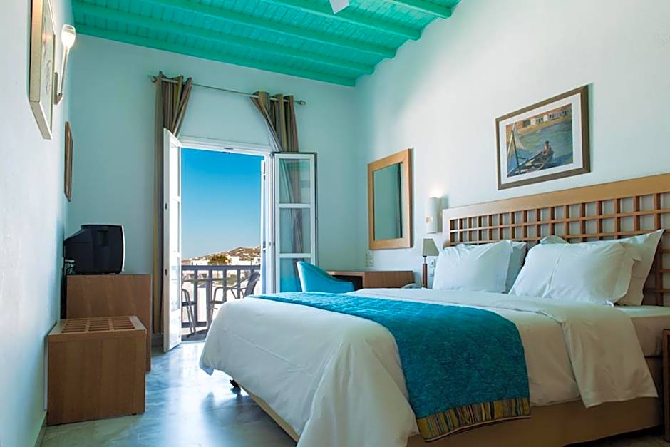 Poseidon Hotel Suites