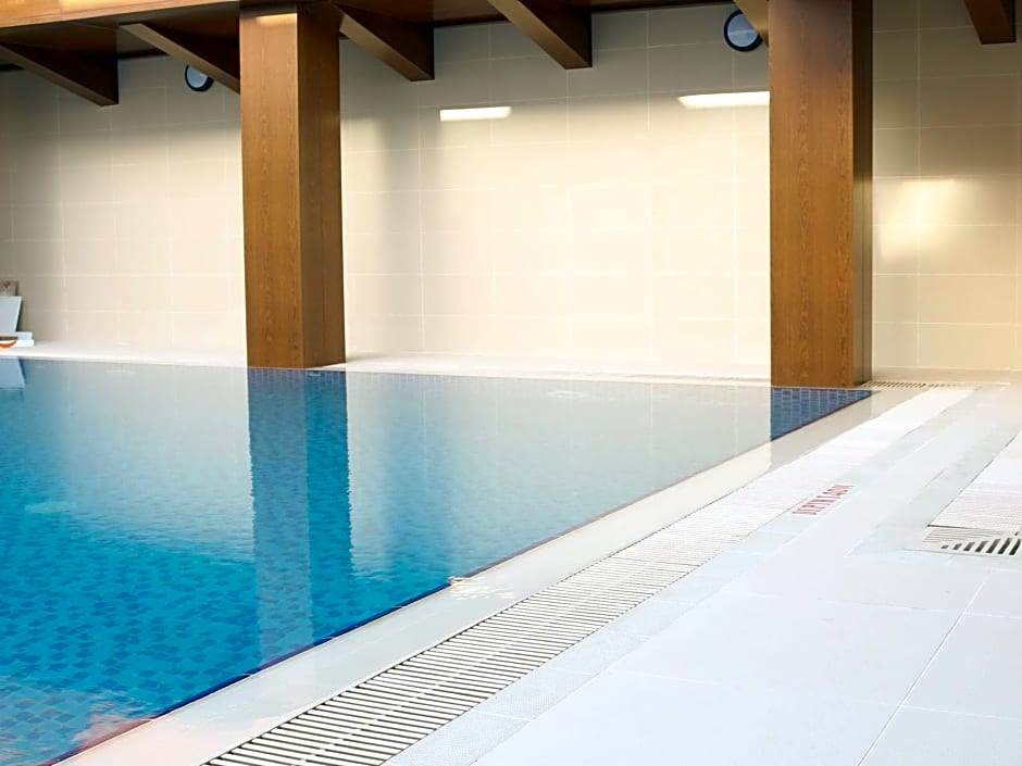 Hyatt Place Dubai Baniyas Square