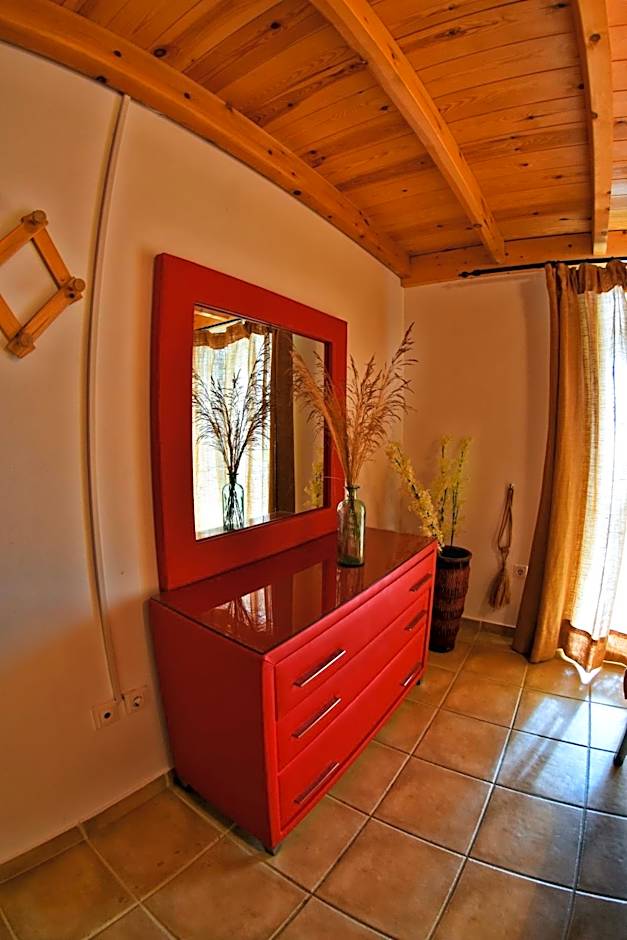 Photo 1 of 33 of 2 Bedroom