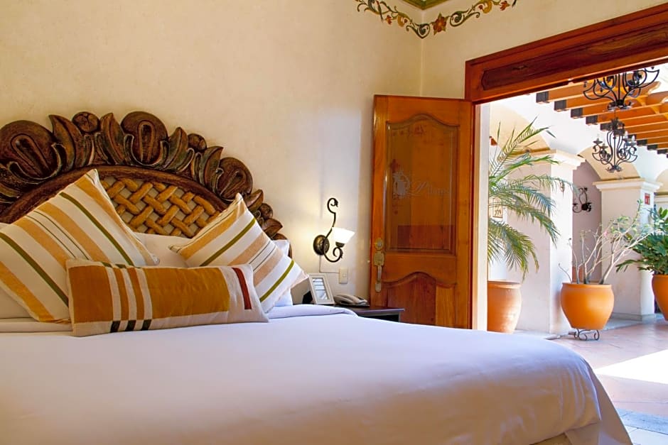 Los Pilares Hotel